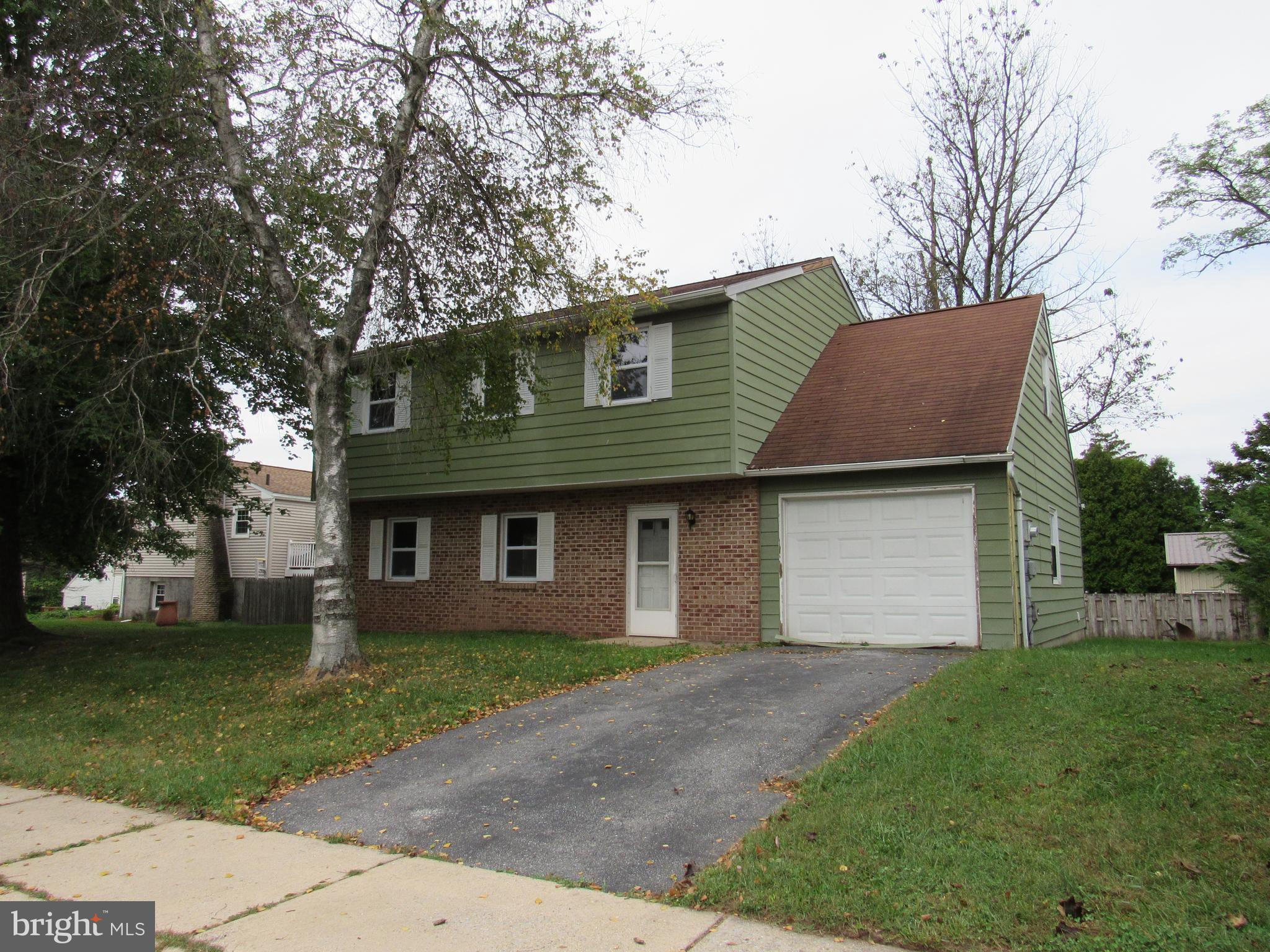 764 Tamarack Trail Reading, PA 19607 - Photo 2 of 17