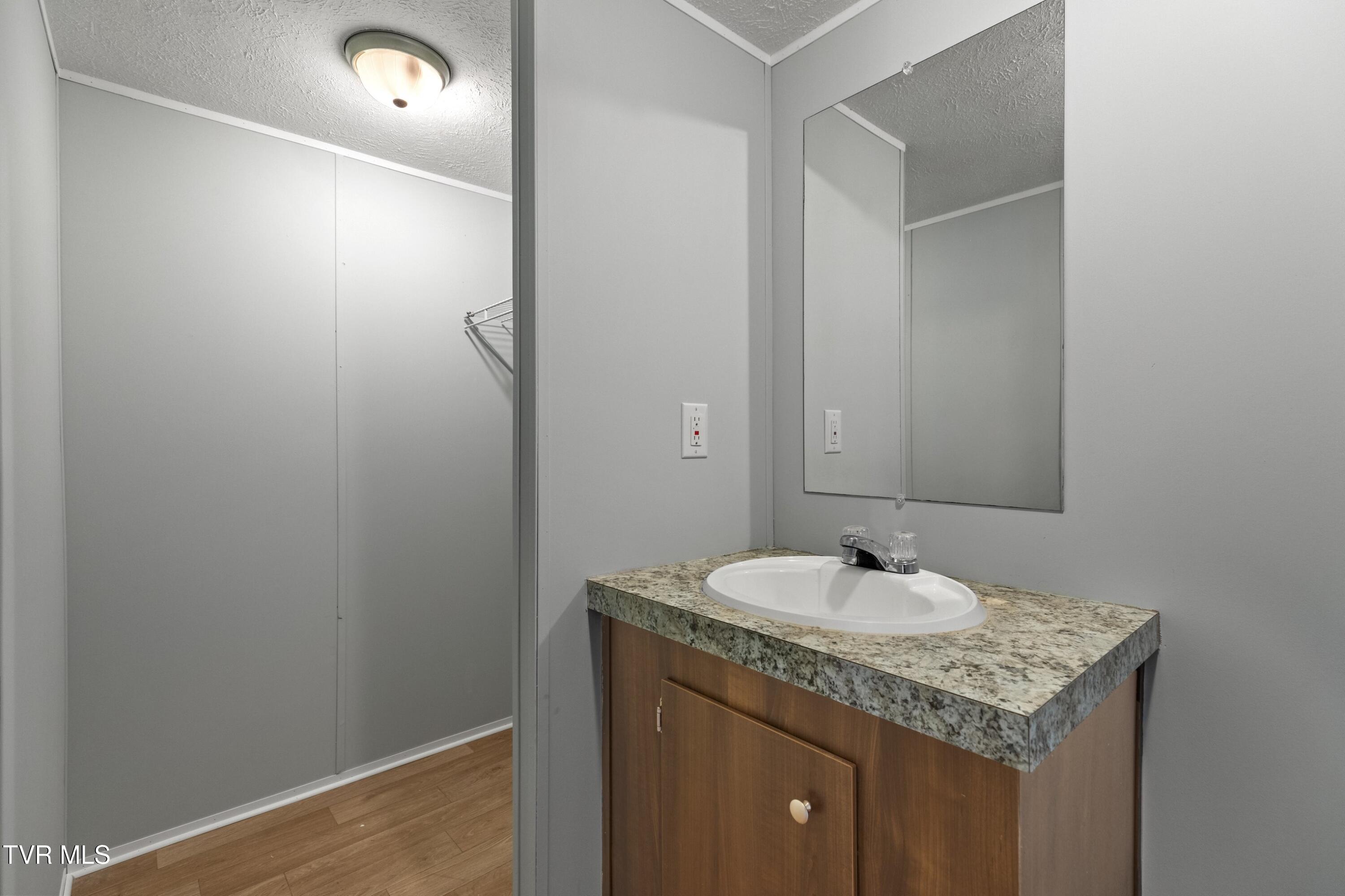 2805 Coffey Road Morristown, TN 37813 - Photo 12 of 27 012-2805CoffeyRoad-Morristown-TN-37813-S
