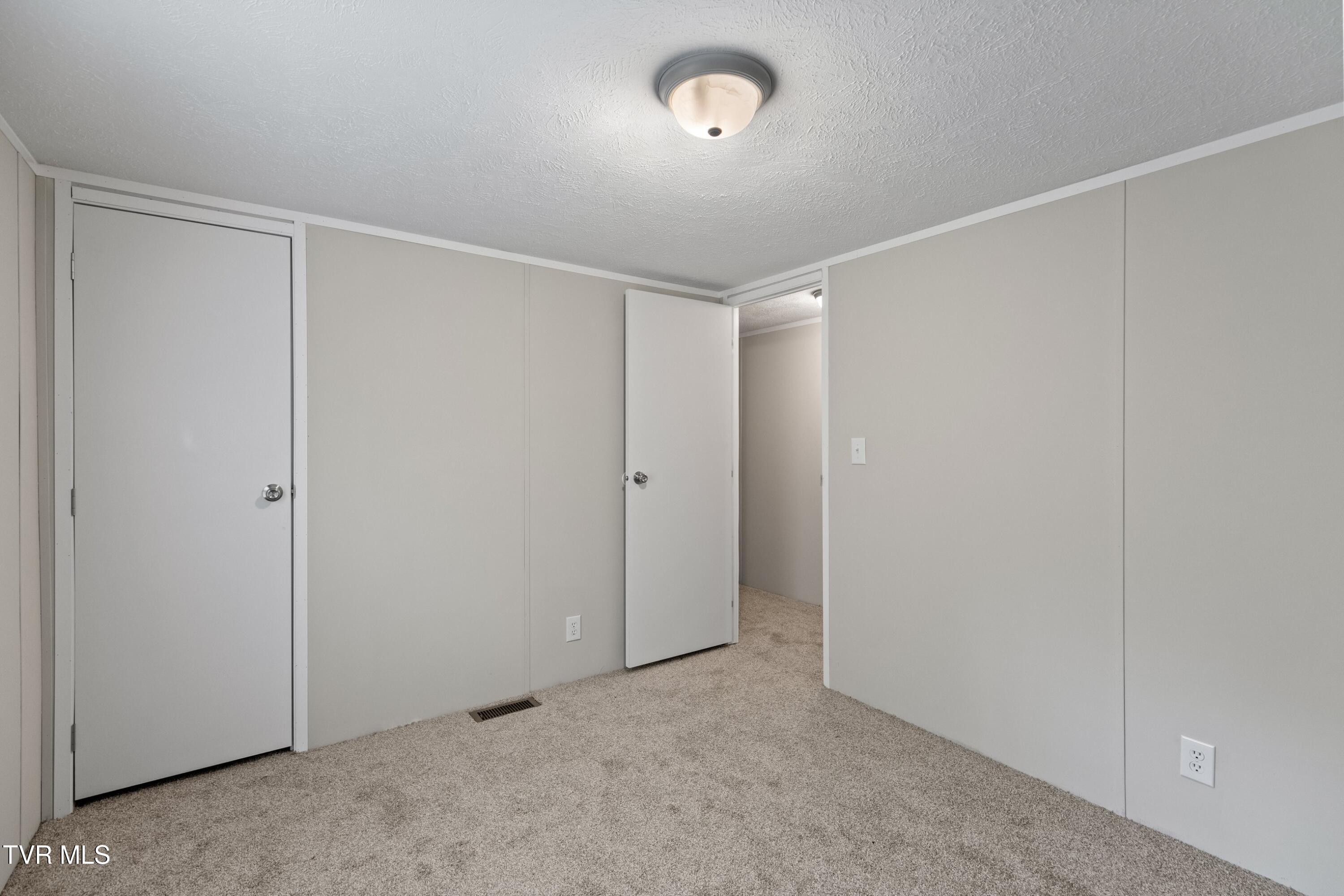 2805 Coffey Road Morristown, TN 37813 - Photo 18 of 27 018-2805CoffeyRoad-Morristown-TN-37813-S