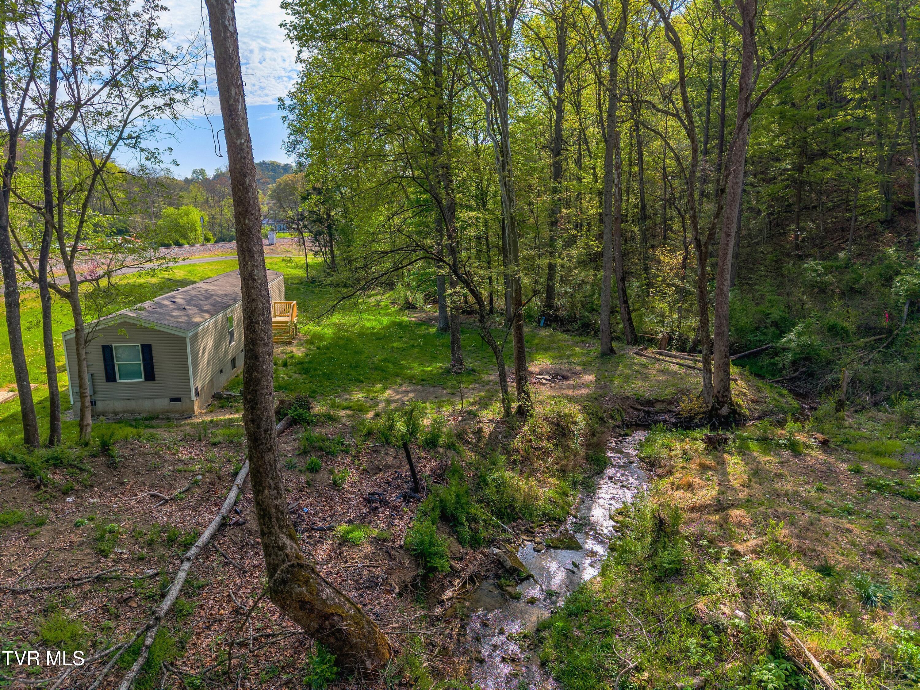 2805 Coffey Road Morristown, TN 37813 - Photo 3 of 27 003-2805CoffeyRoad-Morristown-TN-37813-S