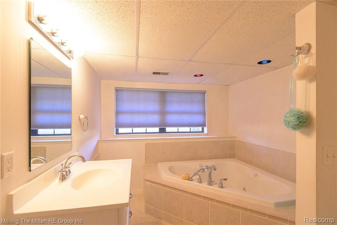 48735 Judd Road Belleville, MI 48111 - Photo 26 of 42 MTM_48735_judd-20.jpg