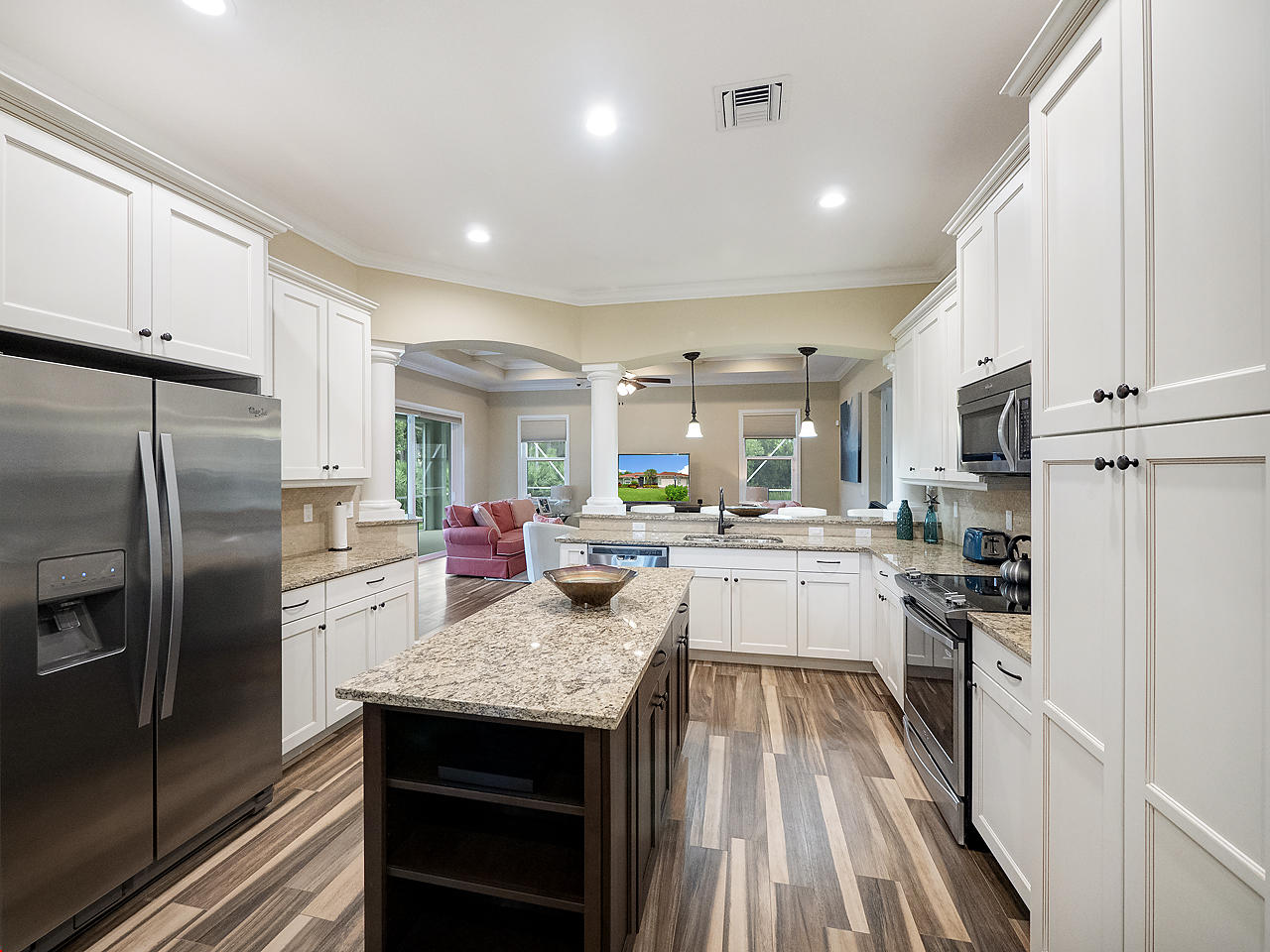 2663 Southwest Windship Way Stuart, FL 34997 - Photo 9 of 28 Kitchen