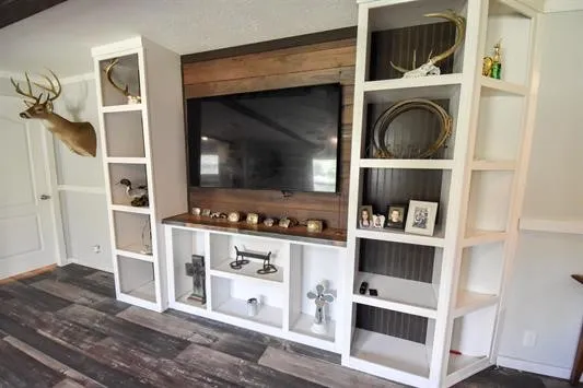 a view of living room washer and dryer