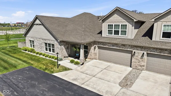 $389,900 | 2307 Saddle Drive, Shelbyville, IN 46176