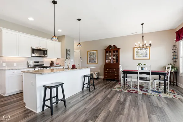 $389,900 | 2307 Saddle Drive, Shelbyville, IN 46176