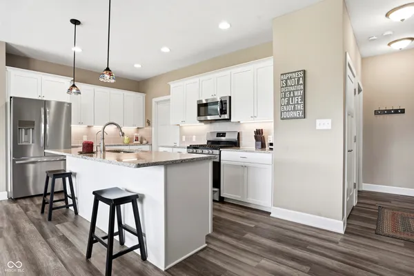 $389,900 | 2307 Saddle Drive, Shelbyville, IN 46176