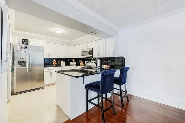 $385,000 | 8450 Southwest 154th Cir Court, Unit 207, Miami, FL 33193
