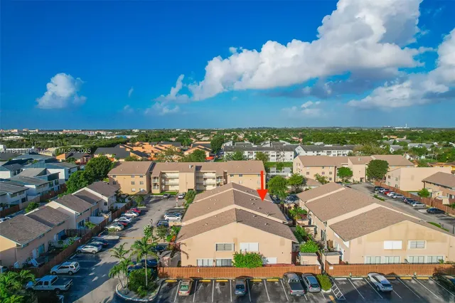 $385,000 | 8450 Southwest 154th Cir Court, Unit 207, Miami, FL 33193