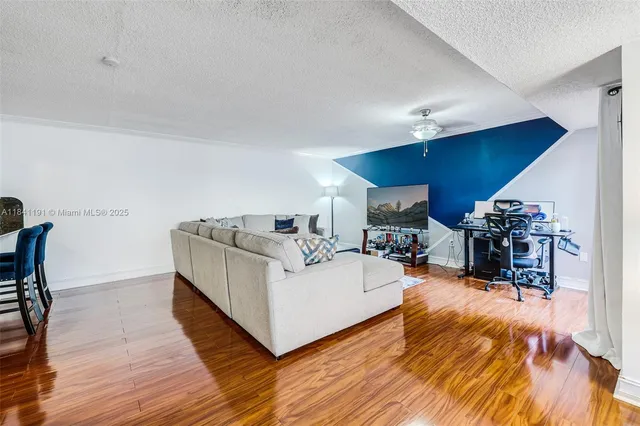 $385,000 | 8450 Southwest 154th Cir Court, Unit 207, Miami, FL 33193