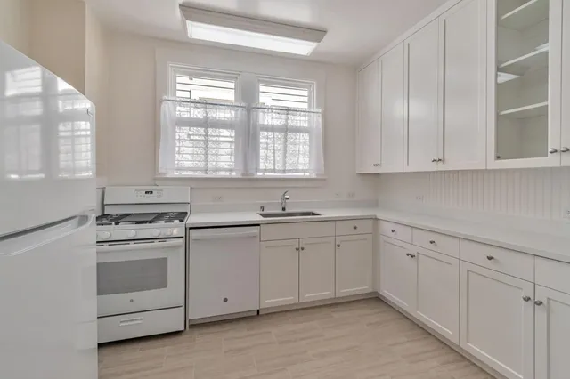 $5,500 | 2356 33rd Avenue, San Francisco, CA 94116