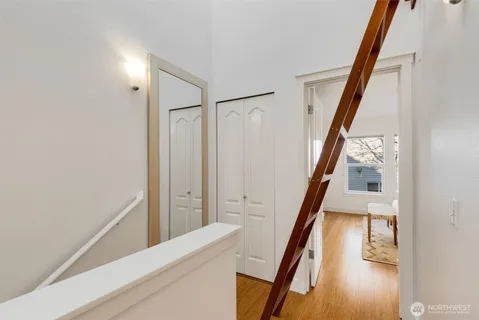 $539,000 | 206 24th Avenue East, Seattle, WA 98112
