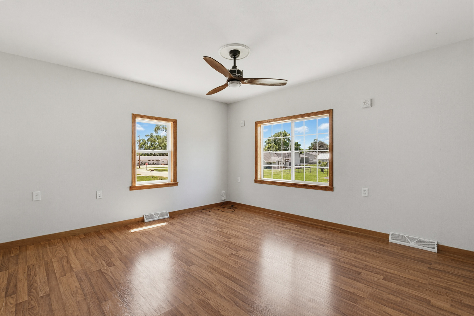 614 6th Street Colona, IL 61241 - Photo 7 of 42