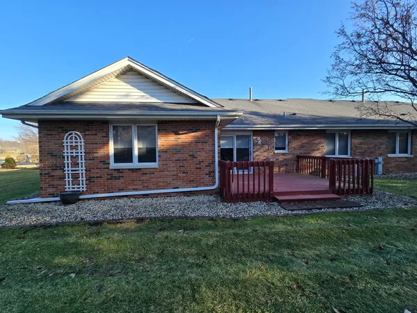 $219,000 | 27106 South Fountainview Drive, Crete, IL 60417