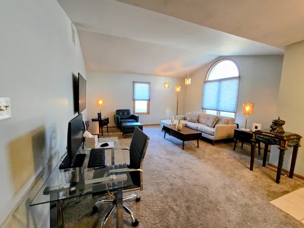 $219,000 | 27106 South Fountainview Drive, Crete, IL 60417