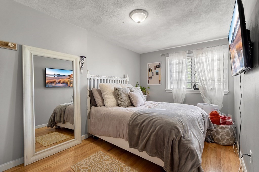 136-138 Flash Road Nahant, MA 01908 - Photo 11 of 39 Gallery Image 11