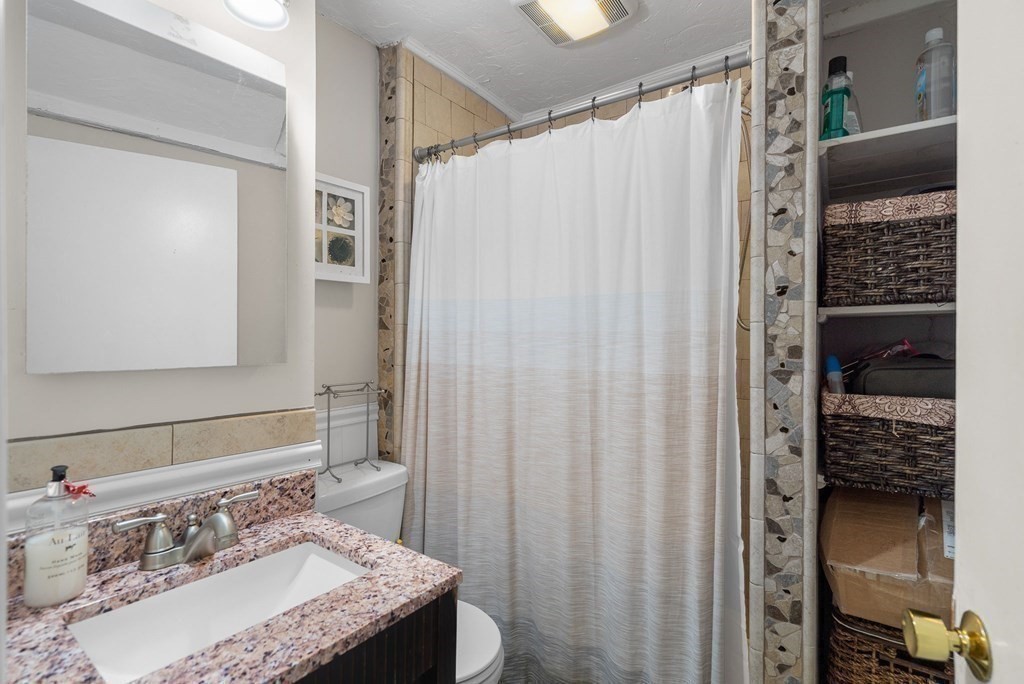 136-138 Flash Road Nahant, MA 01908 - Photo 15 of 39 Gallery Image 15
