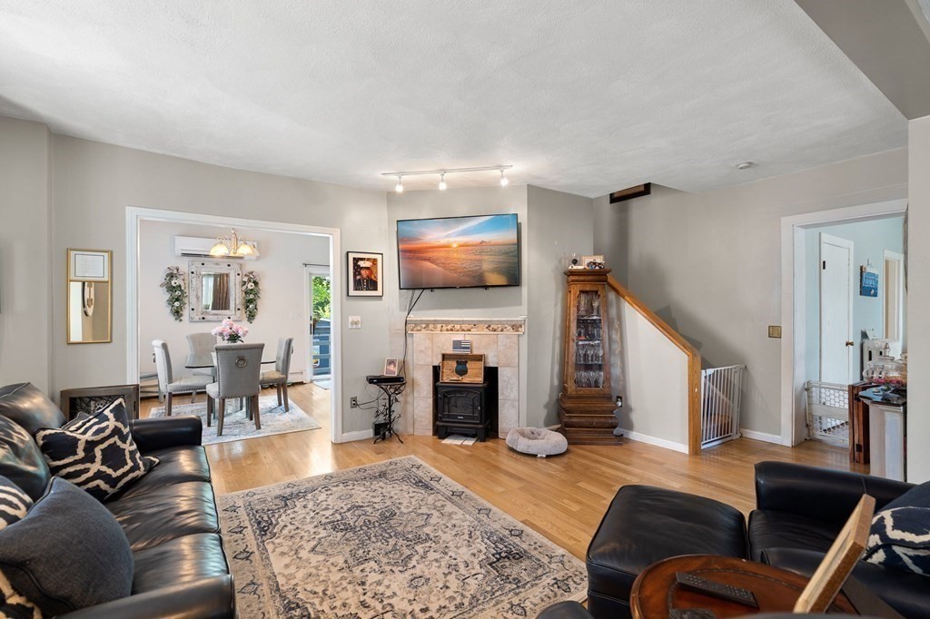 136-138 Flash Road Nahant, MA 01908 - Photo 7 of 39 Gallery Image 7