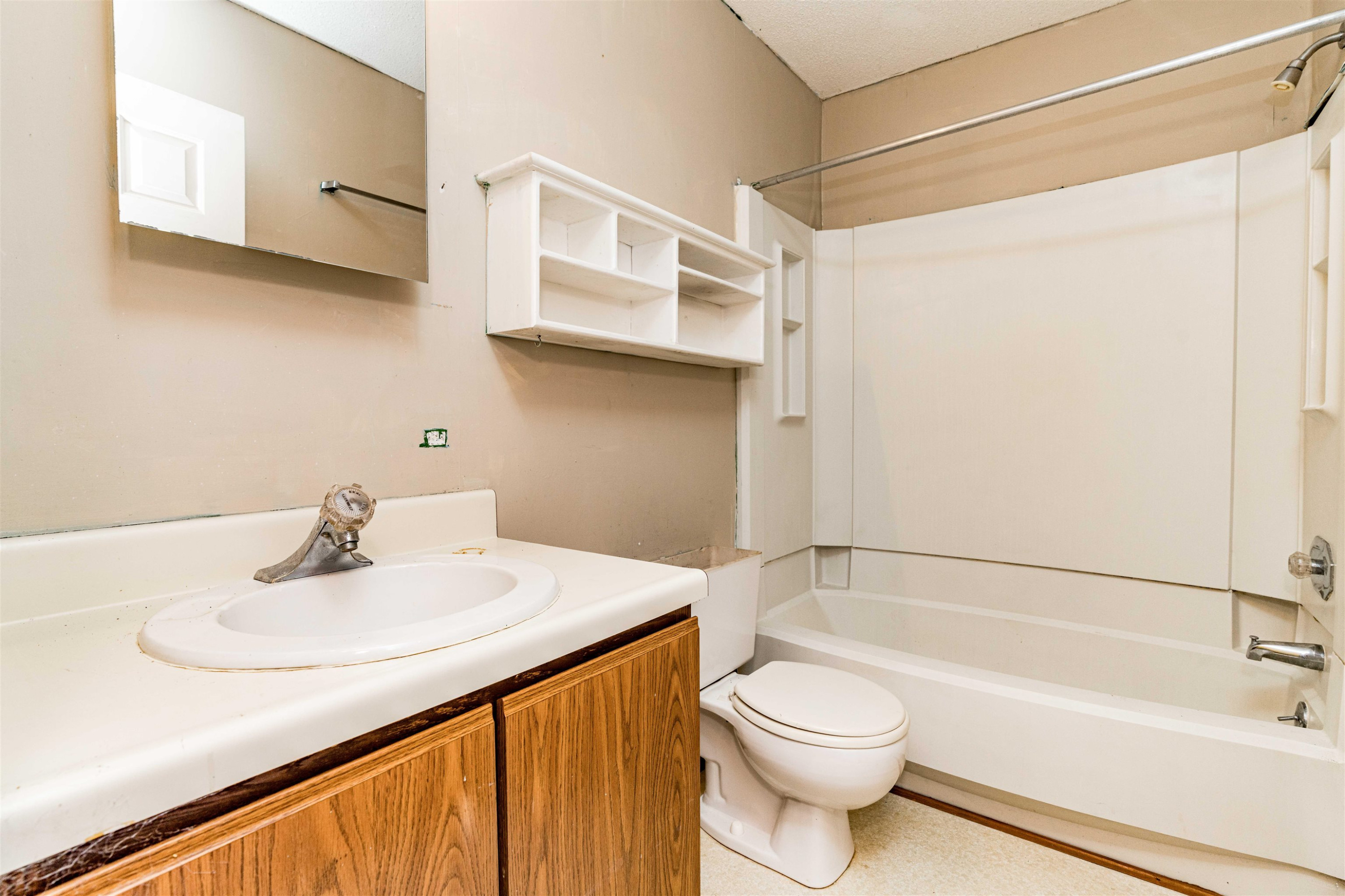 3605 Helix Court, Unit 302 Raleigh, NC 27606 - Photo 16 of 21 Photo 16