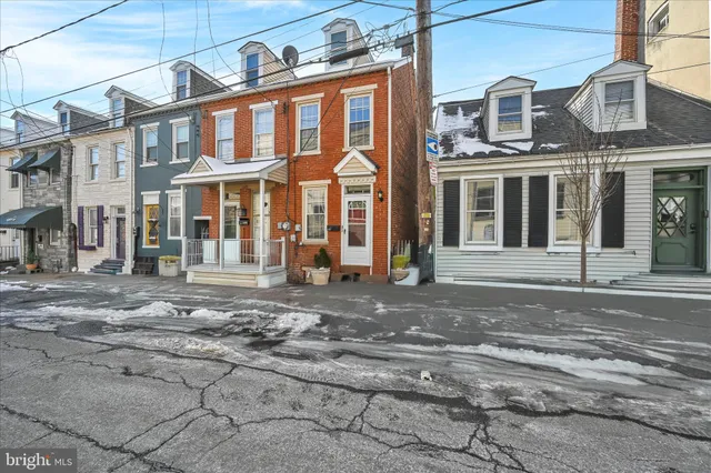 $219,900 | 440 North Water Street, Lancaster, PA 17603