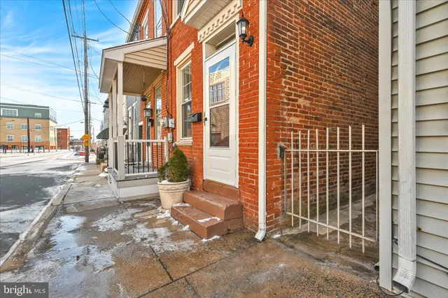 $219,900 | 440 North Water Street, Lancaster, PA 17603