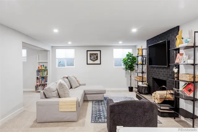 $895,000 | 6567 South Elizabeth Way, Centennial, CO 80121