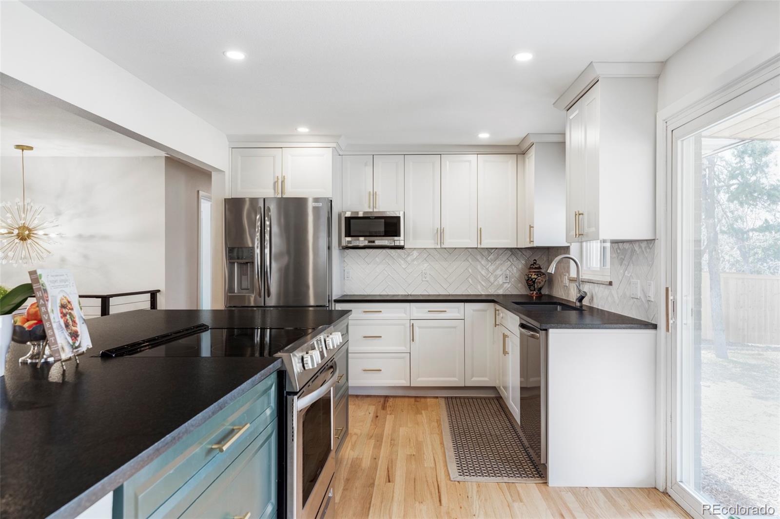 6567 South Elizabeth Way Centennial, CO 80121 - Photo 8 of 31