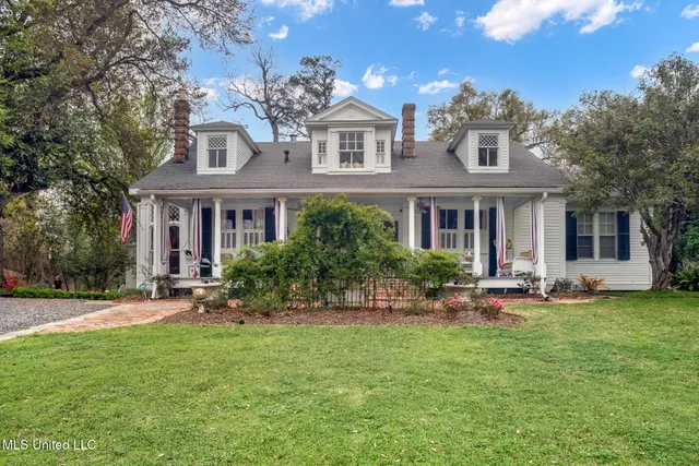 $779,000 | 710 North Union Street, Natchez, MS 39120
