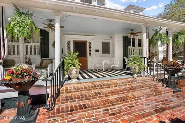 $779,000 | 710 North Union Street, Natchez, MS 39120