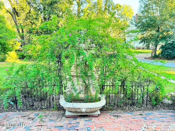 $779,000 | 710 North Union Street, Natchez, MS 39120