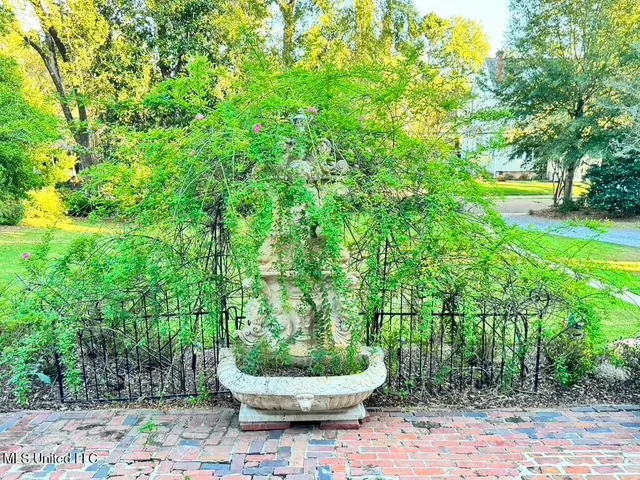 $779,000 | 710 North Union Street, Natchez, MS 39120