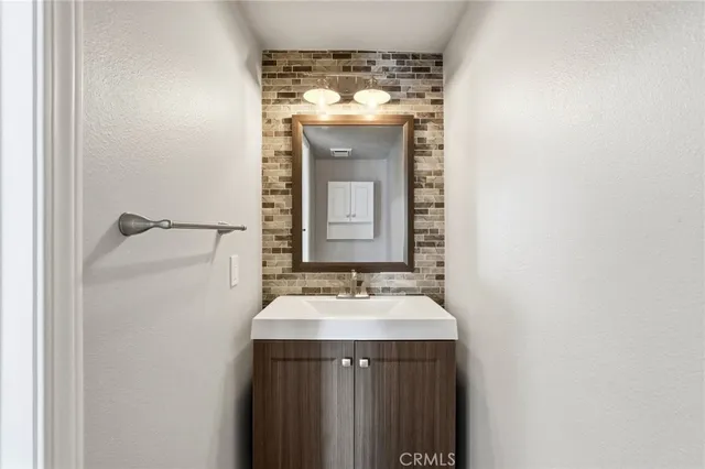 $670,000 | 9950 Topanga Canyon Boulevard, Unit 58, Chatsworth, CA 91311