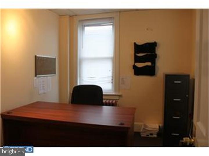 6445 Rising Sun Avenue Philadelphia, PA 19111 - Photo 17 of 18 Gallery Image 17