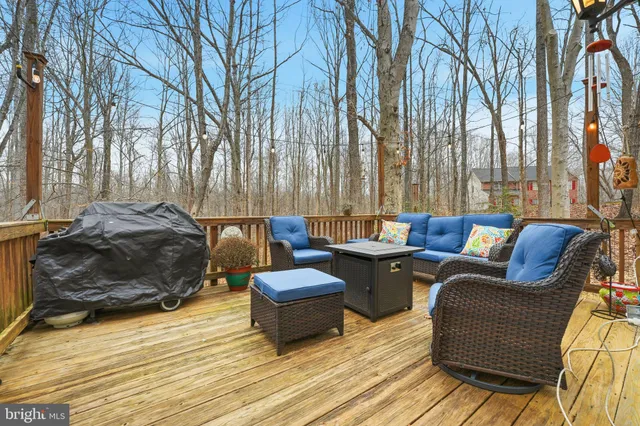 $699,999 | 17291 Pepperstock Lane, Jeffersonton, VA 22724