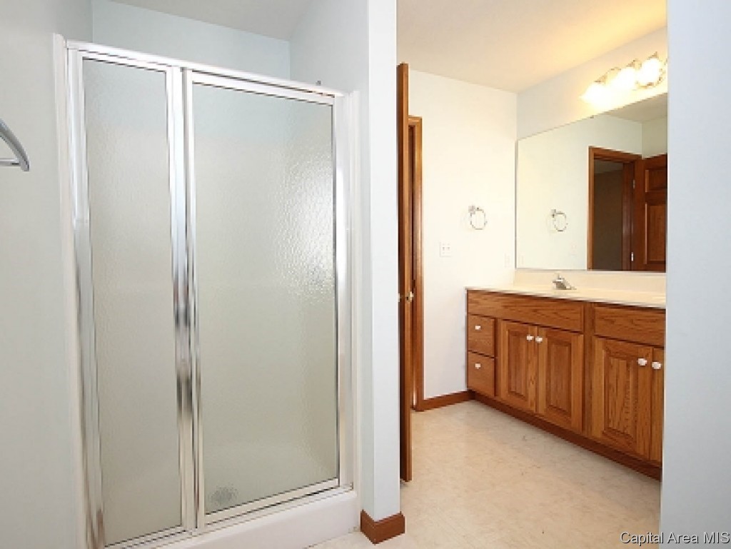 2713 Wordsworth Drive Springfield, IL 62711 - Photo 19 of 25 Gallery Image 19