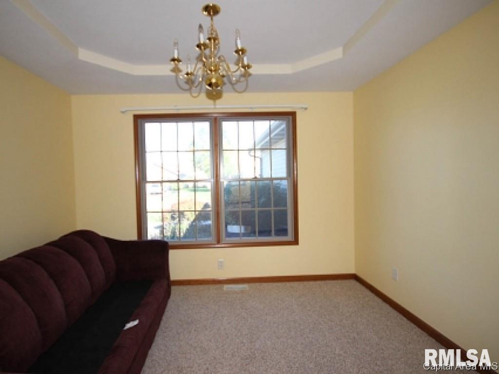 2713 Wordsworth Drive Springfield, IL 62711 - Photo 3 of 25 Gallery Image 3