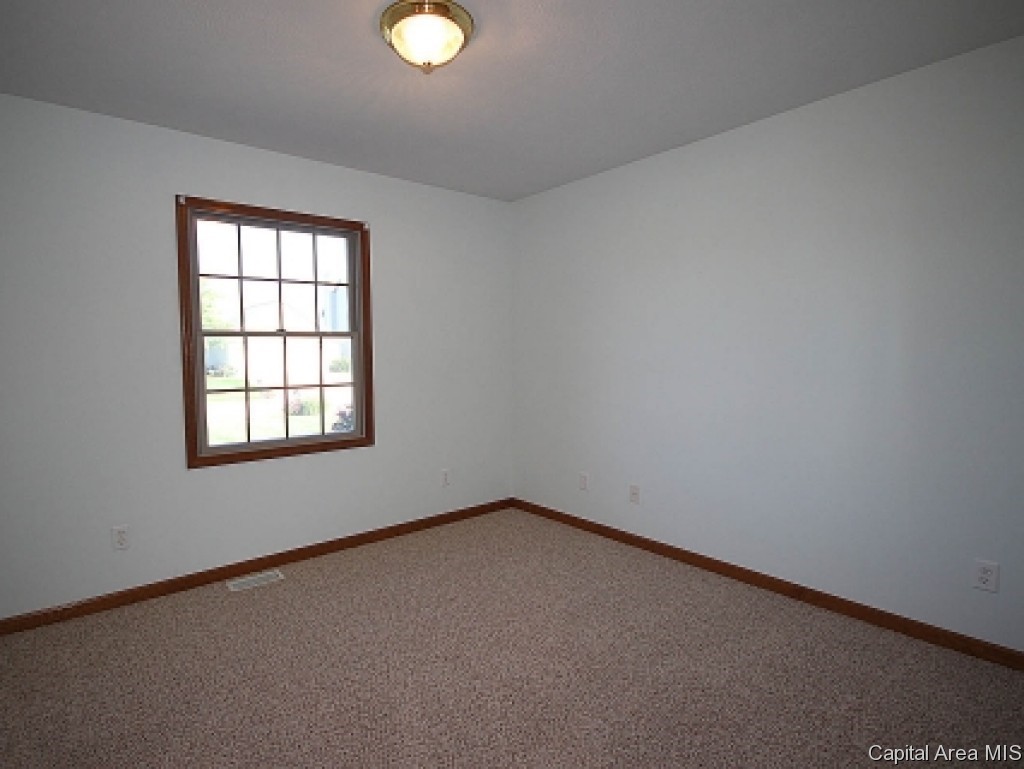2713 Wordsworth Drive Springfield, IL 62711 - Photo 9 of 25 Gallery Image 9
