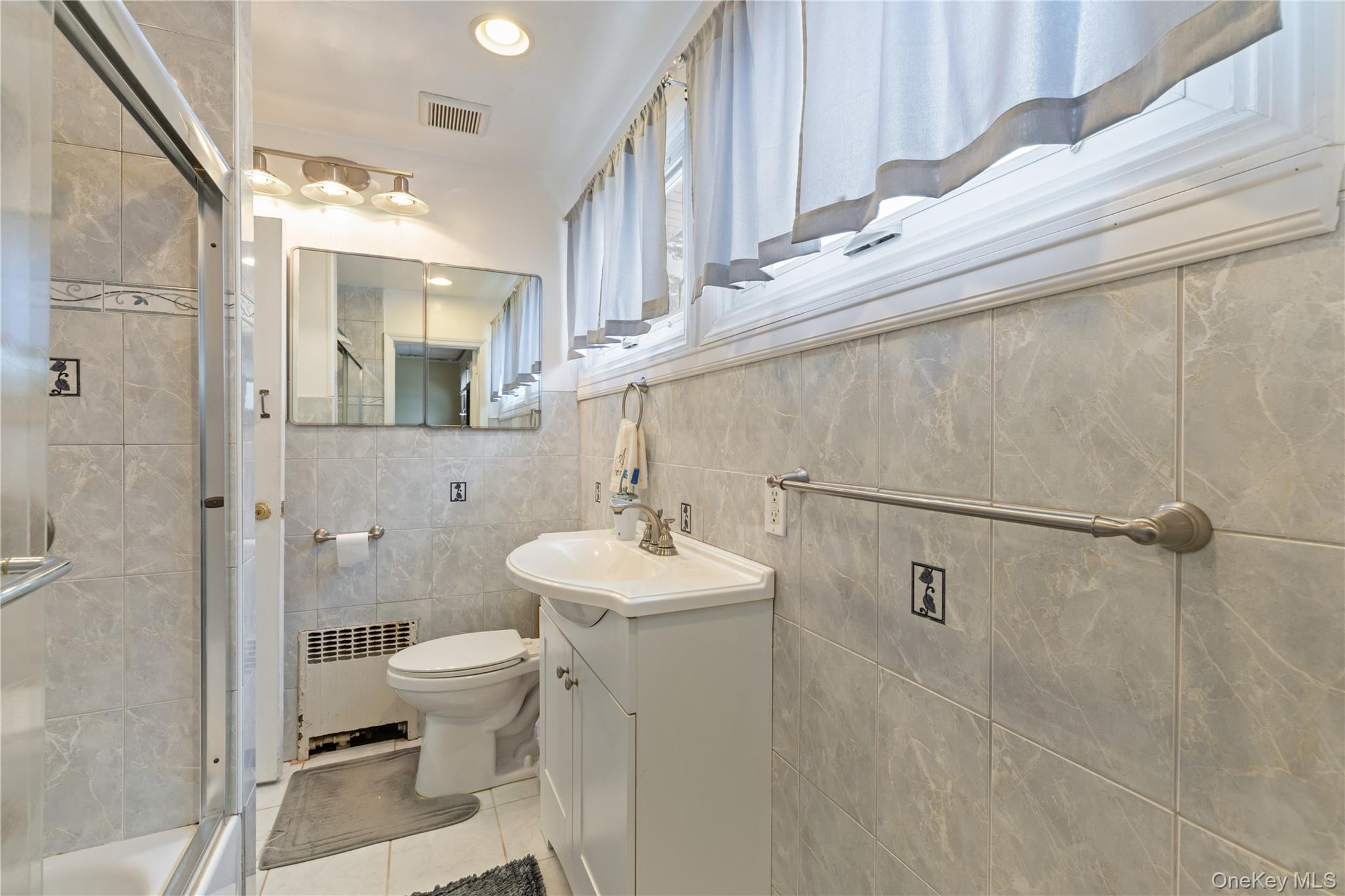 17 Standish Road Valley Stream, NY 11580 - Photo 18 of 25