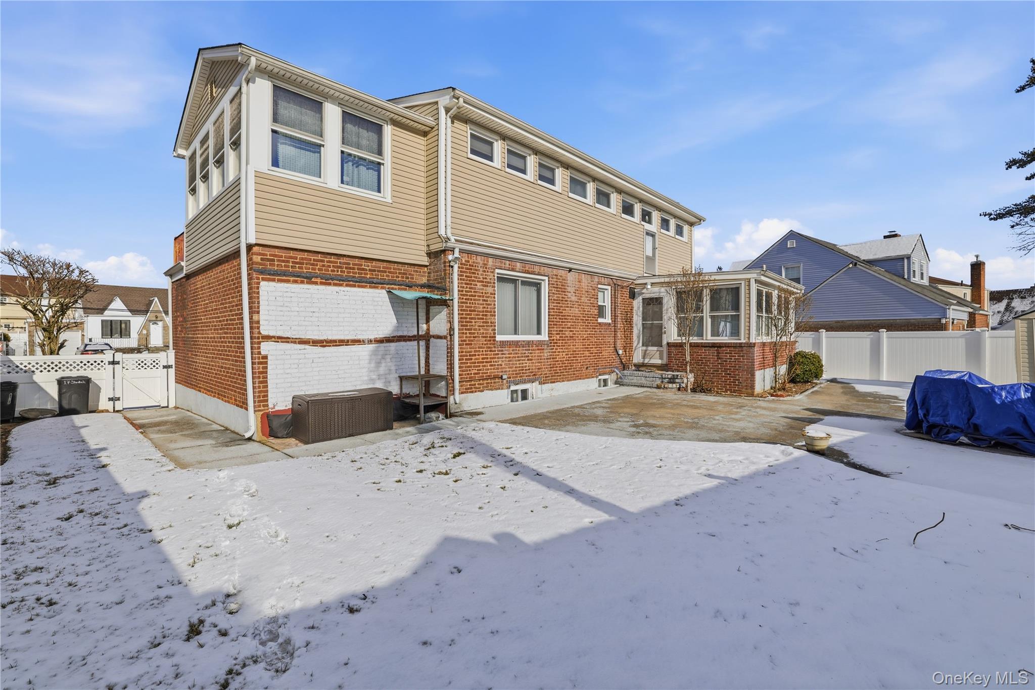 17 Standish Road Valley Stream, NY 11580 - Photo 22 of 25