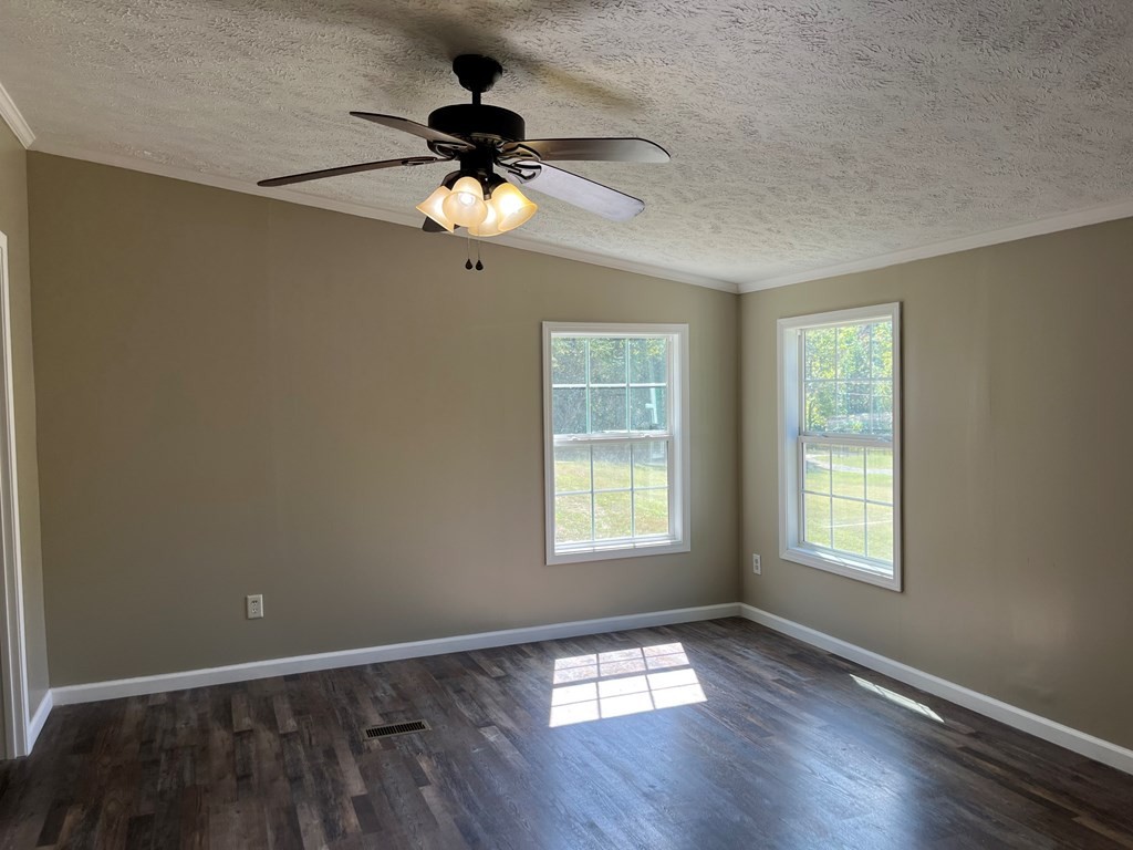1555 Ponderosa Road Del Rio, TN 37727 - Photo 8 of 30 Gallery Image 8
