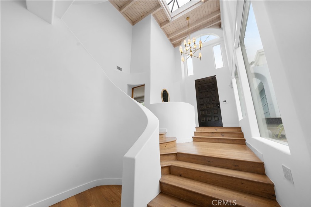 31654 Broad Beach Road Malibu, CA 90265 - Photo 25 of 75 a view of entryway