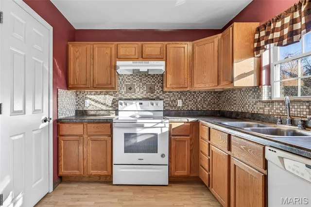 $289,000 | 4844 Cabernet Avenue, De Soto, MO 63020