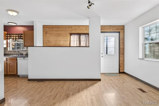 $289,000 | 4844 Cabernet Avenue, De Soto, MO 63020