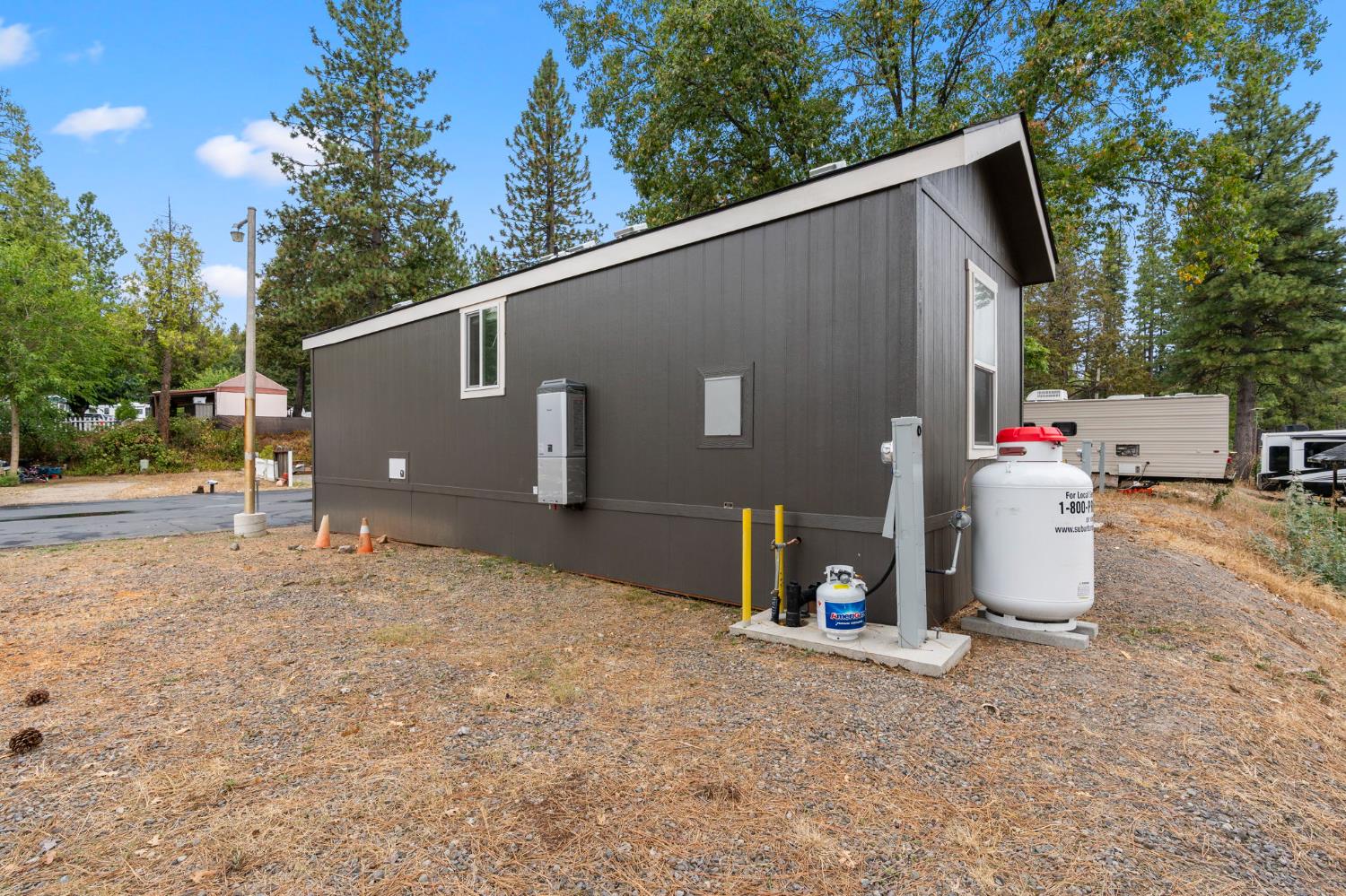 4482 Moran Road, Unit 56 Avery, CA 95224 - Photo 5 of 17 a backyard of a house