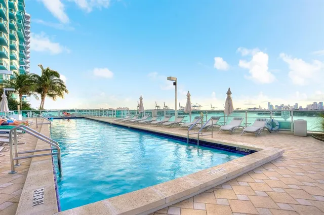 $8,500 | 650 West Avenue, Unit 2808, Miami Beach, FL 33139