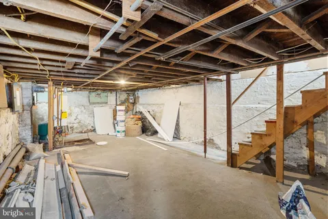 $2,000 | 415 Wood Street, Burlington, NJ 08016