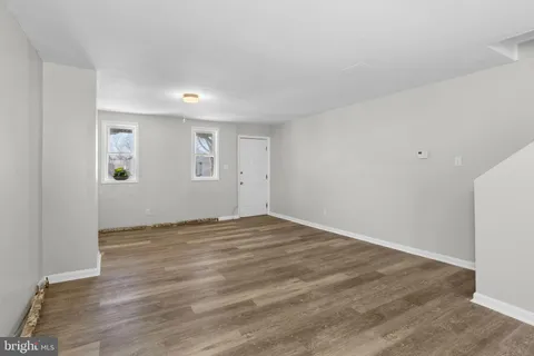 $2,000 | 415 Wood Street, Burlington, NJ 08016