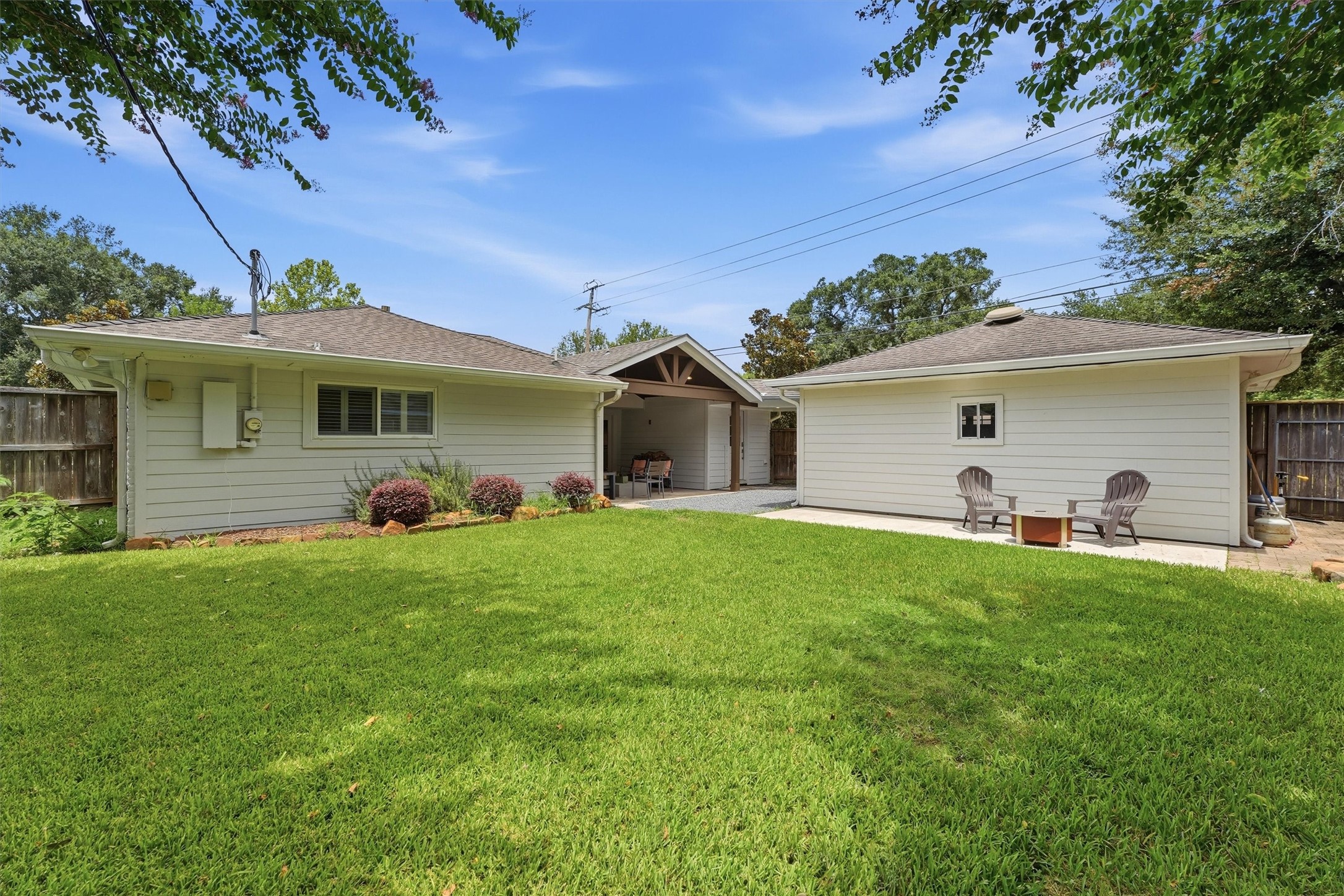 4701 Hummingbird Street Houston, TX 77035 - Photo 23 of 28 The backyard features plenty of room for pool or play, gardening or throwing the ball with Fido.