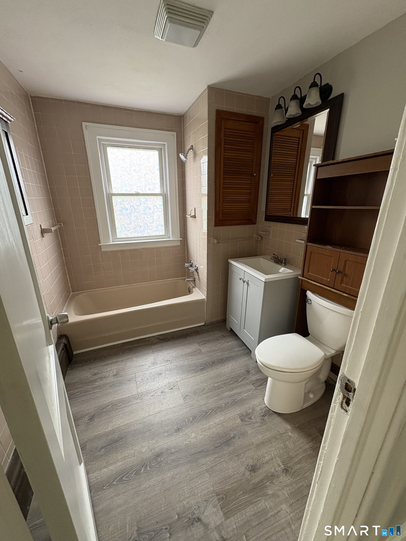 250 Deerfield Road Windsor, CT 06095 - Photo 10 of 12