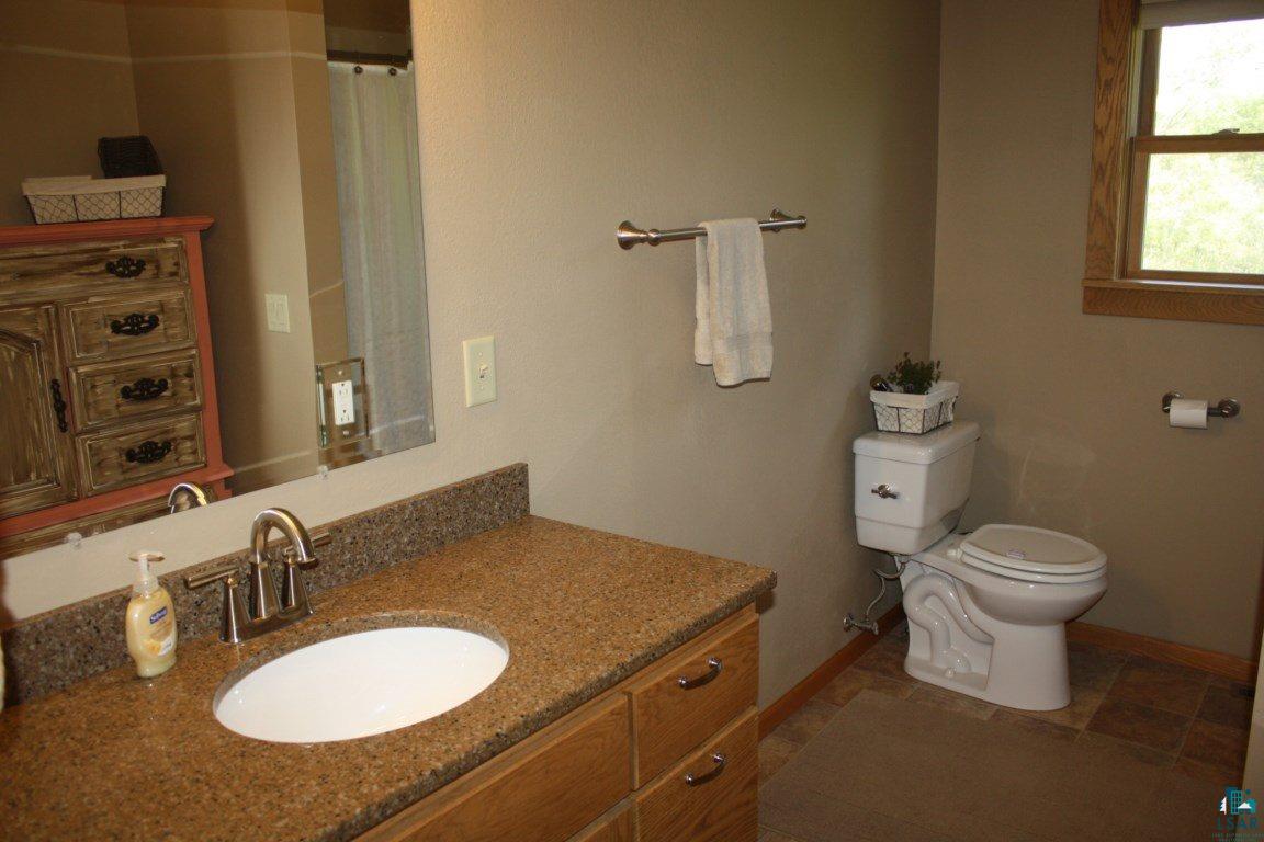 4614 County Rd C Superior, WI 54880 - Photo 17 of 24
