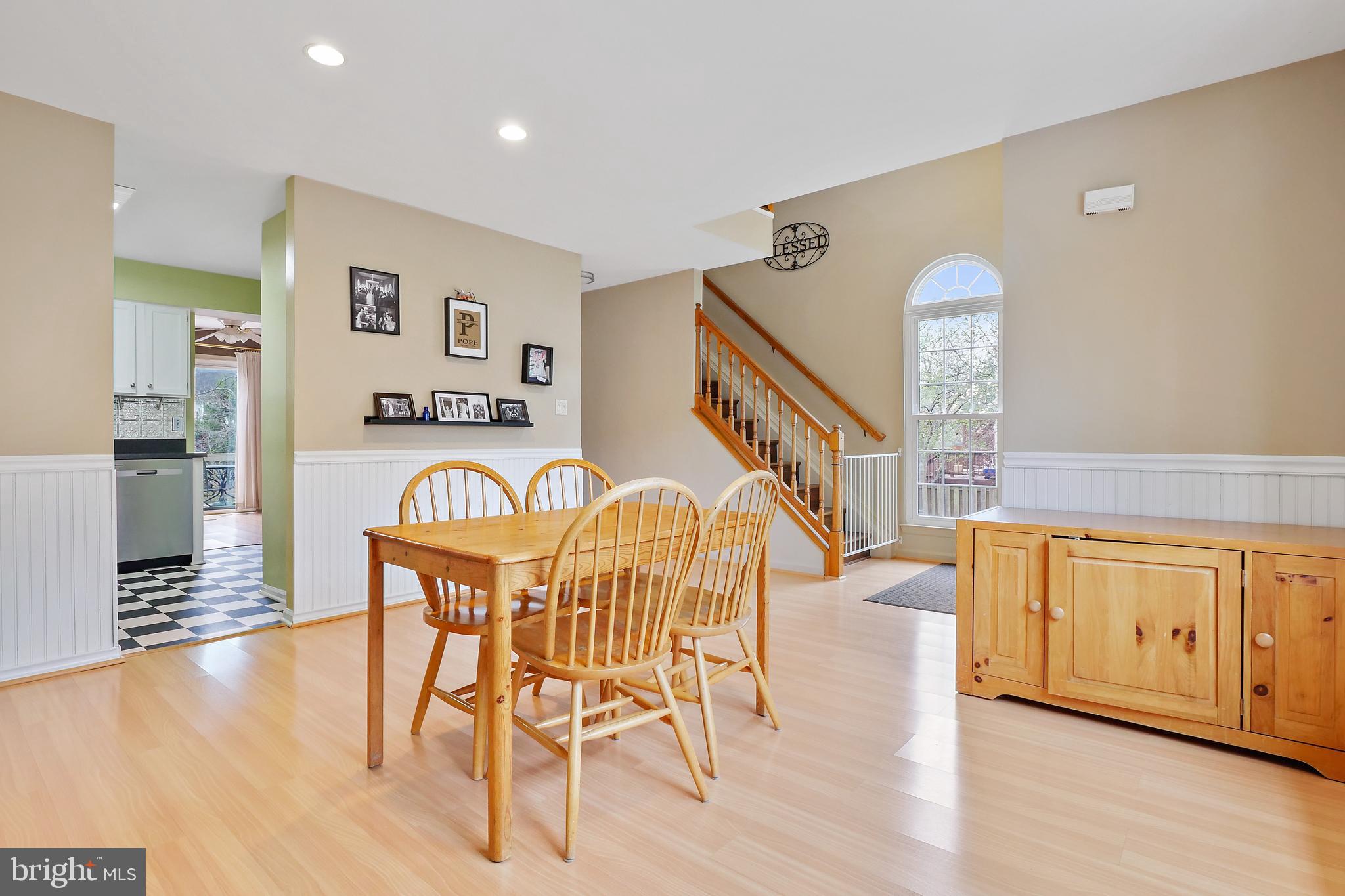6175 Stonepath Circle Centreville, VA 20120 - Photo 6 of 33 Dining Room